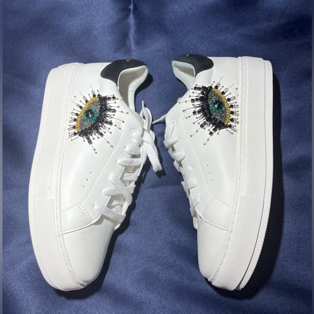 KURT GEIGER  White Women's Platform Sneakers with Embellished Green Eye Detail